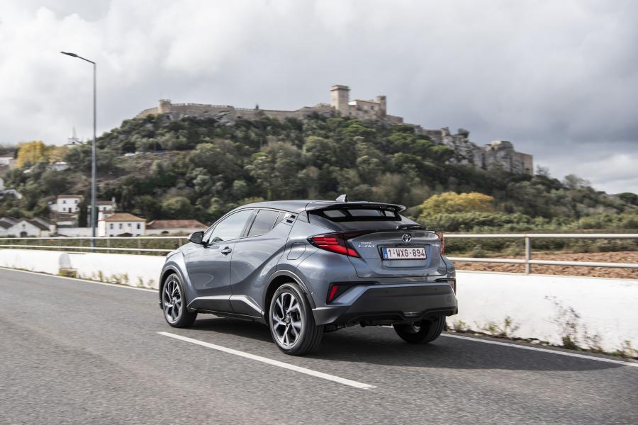  Toyota C-HR Hybrid 2019 года  (WW) (фото 143 из 174)